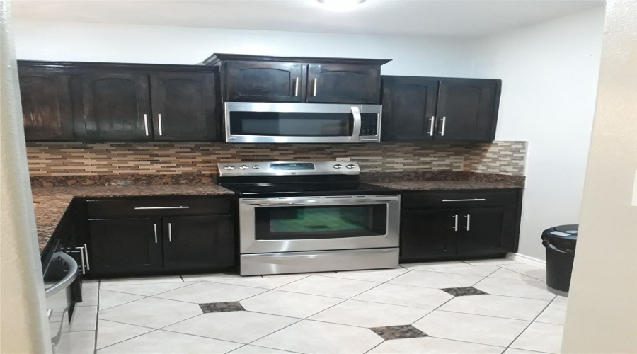 9804 Cantera Ct, Laredo, Texas 78045, 2 Bedrooms Bedrooms, 4 Rooms Rooms,2 BathroomsBathrooms,Residential,For Rent,9804 Cantera Ct,20263597