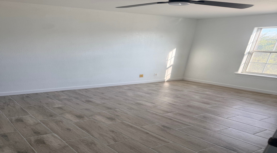 1016 Dicky Lane, Laredo, Texas 78043, 2 Bedrooms Bedrooms, 4 Rooms Rooms,1 BathroomBathrooms,Residential,For Rent,1016 Dicky Lane,20263600