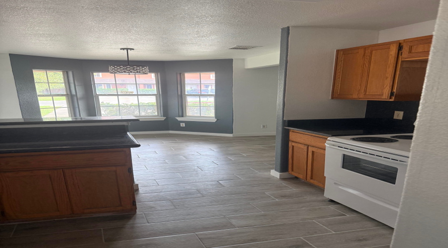 1016 Dicky Lane, Laredo, Texas 78043, 2 Bedrooms Bedrooms, 4 Rooms Rooms,1 BathroomBathrooms,Residential,For Rent,1016 Dicky Lane,20263600