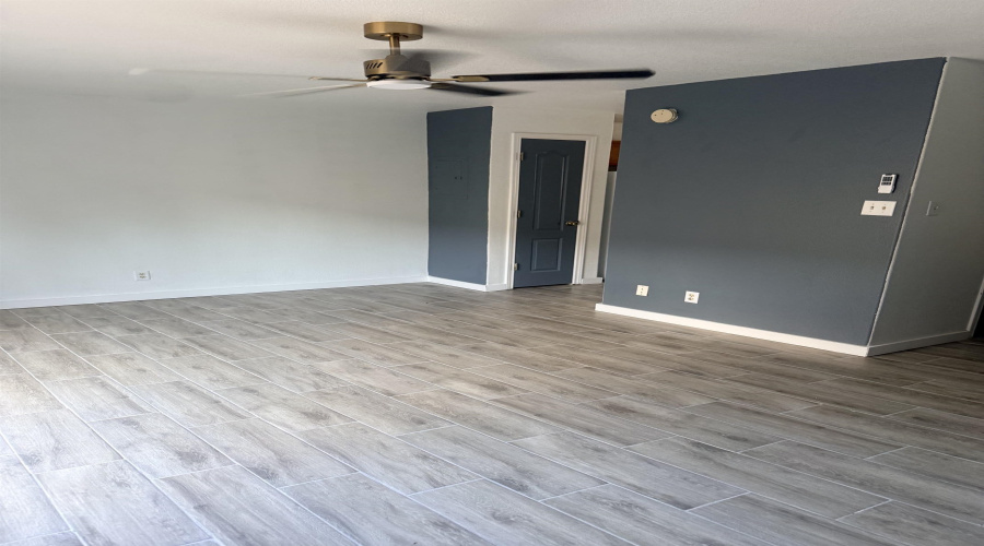 1016 Dicky Lane, Laredo, Texas 78043, 2 Bedrooms Bedrooms, 4 Rooms Rooms,1 BathroomBathrooms,Residential,For Rent,1016 Dicky Lane,20263600