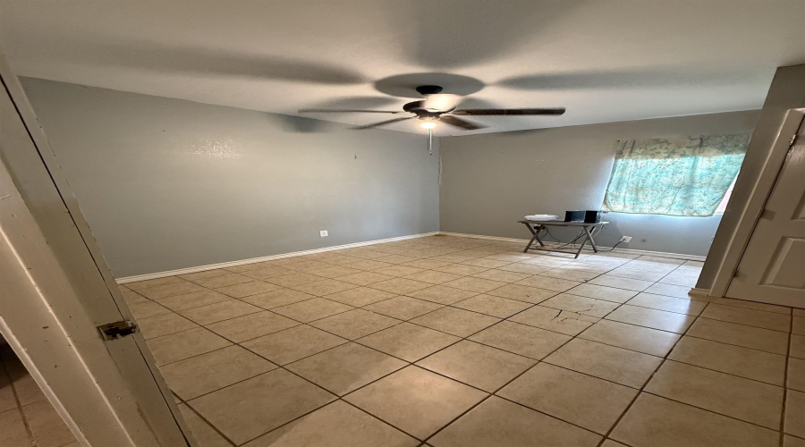 2917 Boulanger St, Laredo, Texas 78043, 2 Bedrooms Bedrooms, 4 Rooms Rooms,1 BathroomBathrooms,Residential,For Sale,2917 Boulanger St,20263601