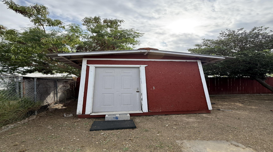 2917 Boulanger St, Laredo, Texas 78043, 2 Bedrooms Bedrooms, 4 Rooms Rooms,1 BathroomBathrooms,Residential,For Sale,2917 Boulanger St,20263601