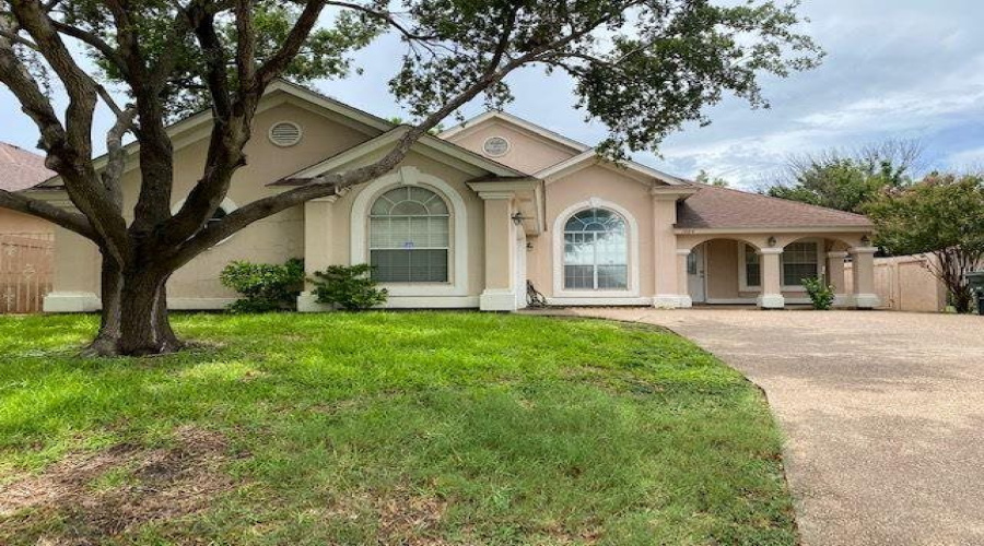 1804 Whitewood Dr, Laredo, Texas 78045, 3 Bedrooms Bedrooms, 7 Rooms Rooms,2 BathroomsBathrooms,Residential,For Rent,1804 Whitewood Dr,20263603
