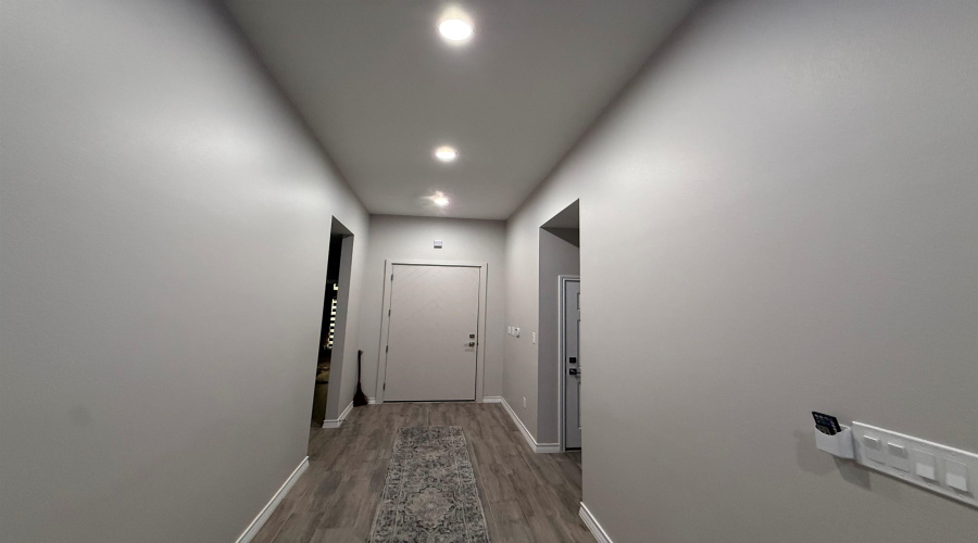 2711 Corsican Ln., Laredo, Texas 78046, 4 Bedrooms Bedrooms, 7 Rooms Rooms,2 BathroomsBathrooms,Residential,For Sale,2711 Corsican Ln.,20263604