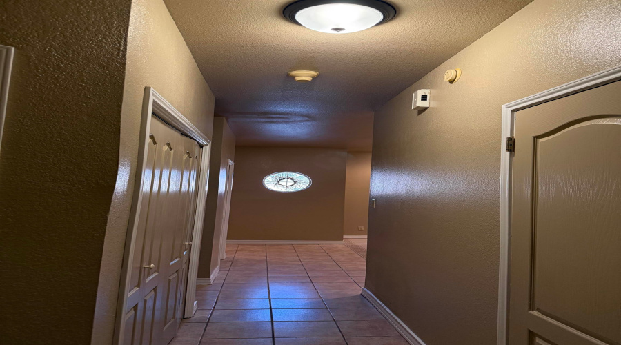 1401 Gustavus St, Laredo, Texas 78040, 2 Bedrooms Bedrooms, 5 Rooms Rooms,1 BathroomBathrooms,Residential,For Rent,1401 Gustavus St,20263606