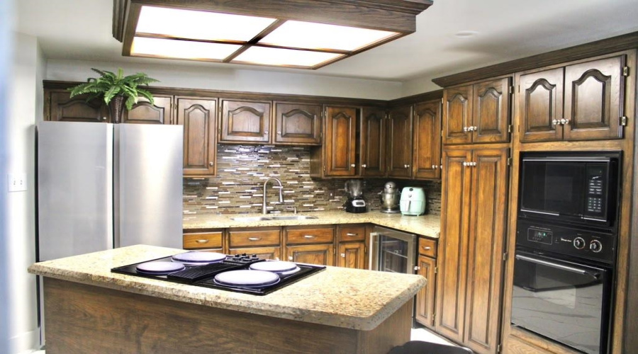 1013 King Ln, Laredo, Texas 78045, 3 Bedrooms Bedrooms, 6 Rooms Rooms,2 BathroomsBathrooms,Residential,For Sale,1013 King Ln,20263607