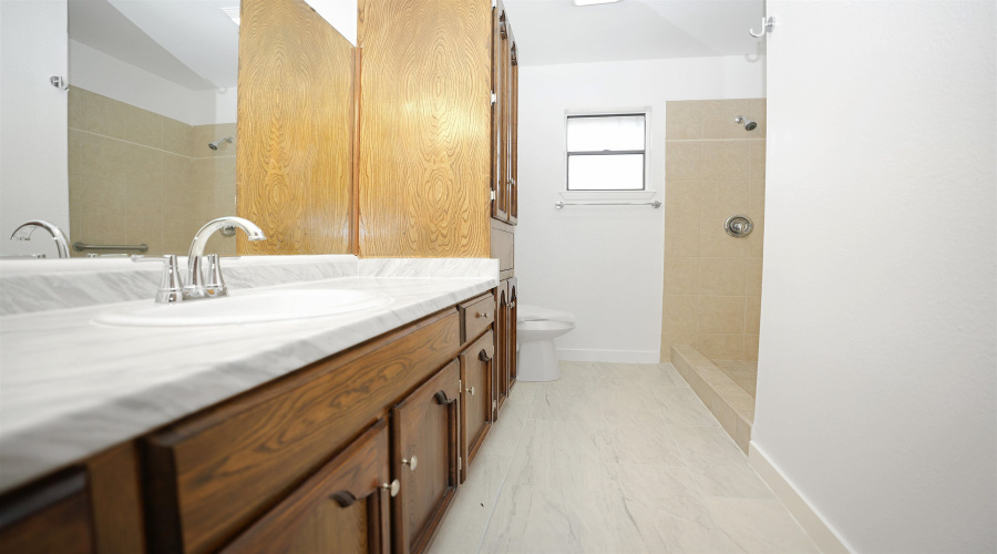 113 Idaho St, LAREDO, Texas 78041, 3 Bedrooms Bedrooms, 7 Rooms Rooms,2 BathroomsBathrooms,Residential,For Sale,113 Idaho St,20263608