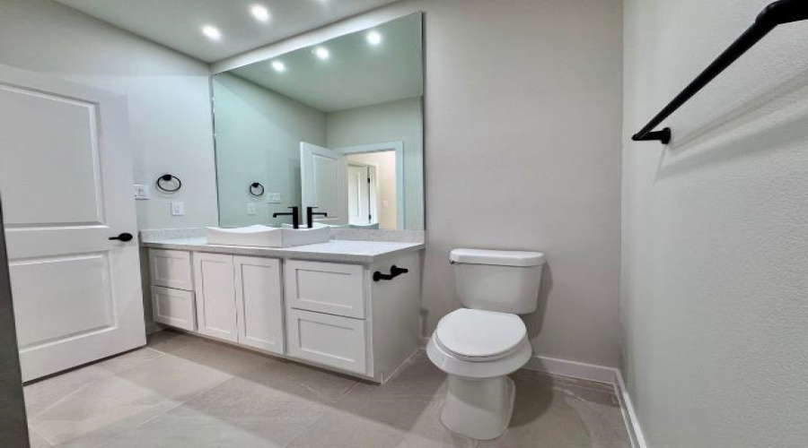 1634 Curriculum Ct., Laredo, Texas 78046, 3 Bedrooms Bedrooms, 6 Rooms Rooms,2 BathroomsBathrooms,Residential,For Sale,1634 Curriculum Ct.,20263609