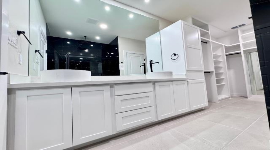 1634 Curriculum Ct., Laredo, Texas 78046, 3 Bedrooms Bedrooms, 6 Rooms Rooms,2 BathroomsBathrooms,Residential,For Sale,1634 Curriculum Ct.,20263609