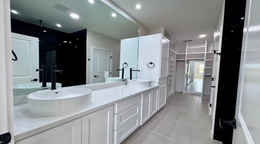 1634 Curriculum Ct., Laredo, Texas 78046, 3 Bedrooms Bedrooms, 6 Rooms Rooms,2 BathroomsBathrooms,Residential,For Sale,1634 Curriculum Ct.,20263609