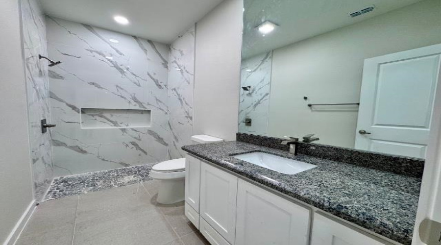 1201 Noyola Loop, Laredo, Texas 78046, 4 Bedrooms Bedrooms, 6 Rooms Rooms,2 BathroomsBathrooms,Residential,For Sale,1201 Noyola Loop,20263610