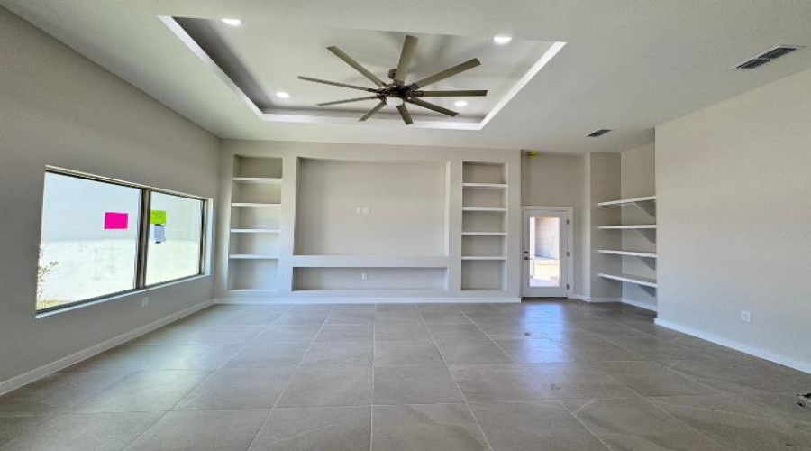 1201 Noyola Loop, Laredo, Texas 78046, 4 Bedrooms Bedrooms, 6 Rooms Rooms,2 BathroomsBathrooms,Residential,For Sale,1201 Noyola Loop,20263610