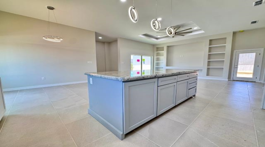 1201 Noyola Loop, Laredo, Texas 78046, 4 Bedrooms Bedrooms, 6 Rooms Rooms,2 BathroomsBathrooms,Residential,For Sale,1201 Noyola Loop,20263610