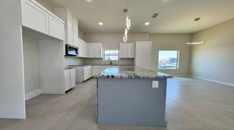 1201 Noyola Loop, Laredo, Texas 78046, 4 Bedrooms Bedrooms, 6 Rooms Rooms,2 BathroomsBathrooms,Residential,For Sale,1201 Noyola Loop,20263610