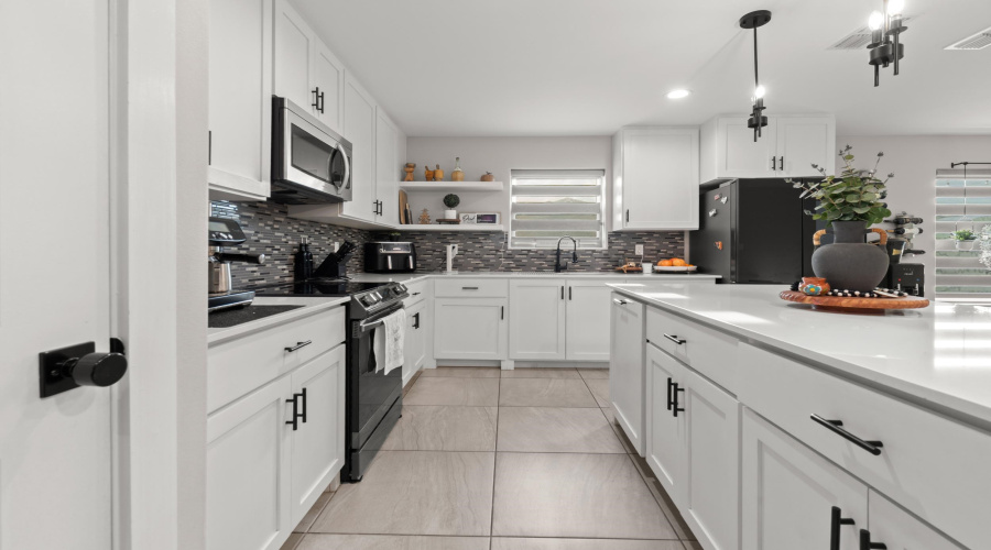 5418 Travesia Ct., Laredo, Texas 78045, 4 Bedrooms Bedrooms, 6 Rooms Rooms,2 BathroomsBathrooms,Residential,For Rent,5418 Travesia Ct.,20263615