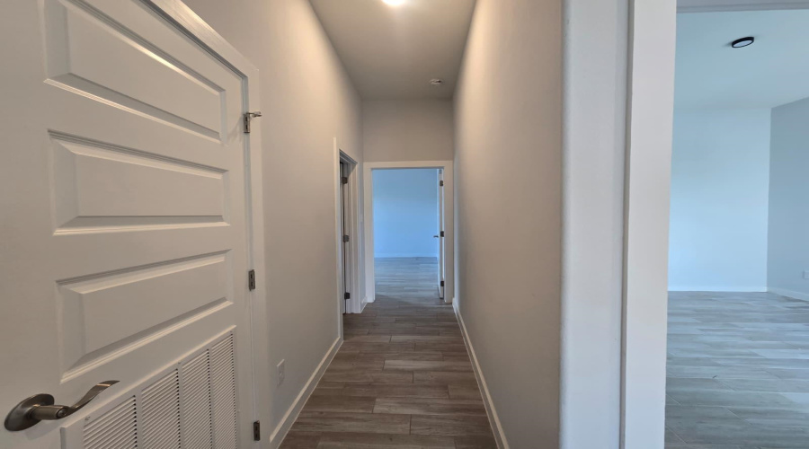 1611 Coba Dr., Laredo, Texas 78046, 4 Bedrooms Bedrooms, 7 Rooms Rooms,2 BathroomsBathrooms,Residential,For Rent,1611 Coba Dr.,20263616