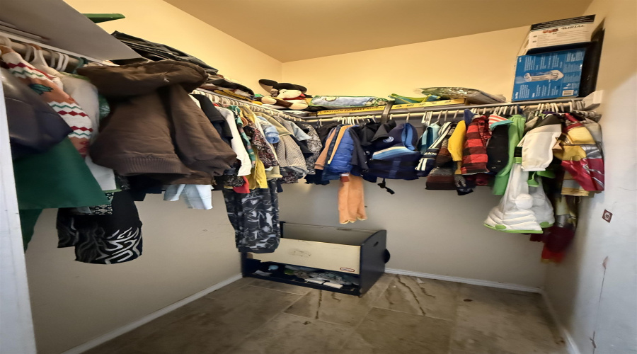 5741 St. Joan of Arc Lp., laredo, Texas 78046-6995, 4 Bedrooms Bedrooms, 6 Rooms Rooms,2 BathroomsBathrooms,Residential,For Sale,5741 St. Joan of Arc Lp.,20263617