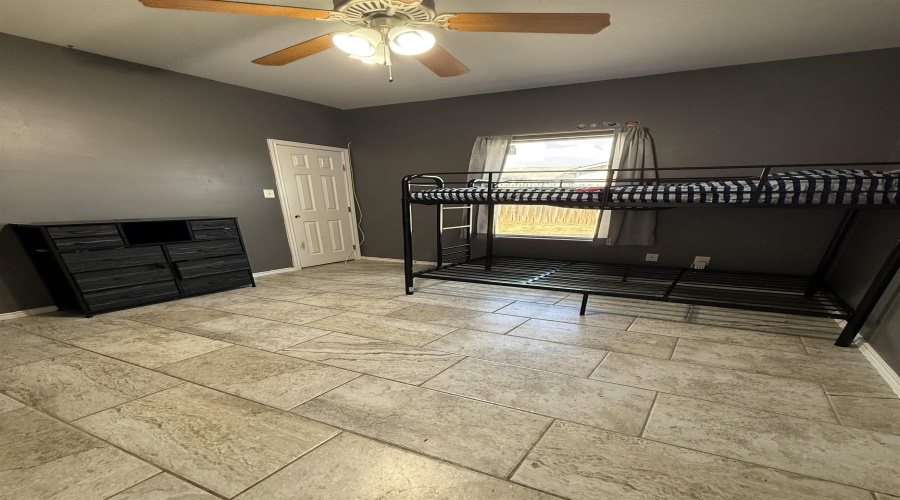 5741 St. Joan of Arc Lp., laredo, Texas 78046-6995, 4 Bedrooms Bedrooms, 6 Rooms Rooms,2 BathroomsBathrooms,Residential,For Sale,5741 St. Joan of Arc Lp.,20263617