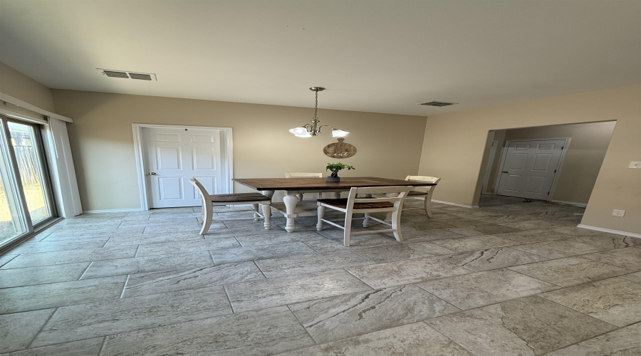 5741 St. Joan of Arc Lp., laredo, Texas 78046-6995, 4 Bedrooms Bedrooms, 6 Rooms Rooms,2 BathroomsBathrooms,Residential,For Sale,5741 St. Joan of Arc Lp.,20263617