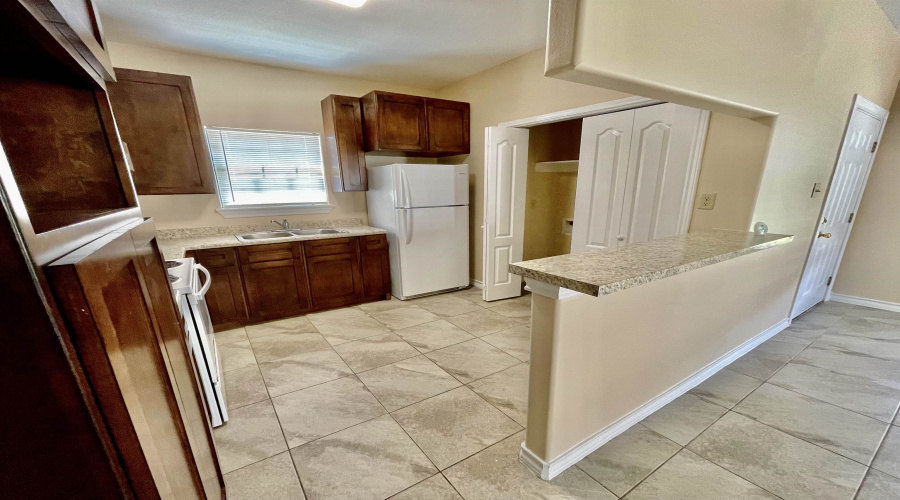 4246 Dorel Dr, Laredo, Texas 78043, 2 Bedrooms Bedrooms, 5 Rooms Rooms,2 BathroomsBathrooms,Residential,For Rent,4246 Dorel Dr,20263618