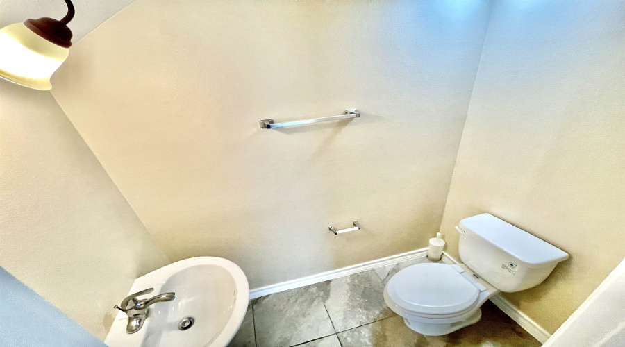 4246 Dorel Dr, Laredo, Texas 78043, 2 Bedrooms Bedrooms, 5 Rooms Rooms,2 BathroomsBathrooms,Residential,For Rent,4246 Dorel Dr,20263618