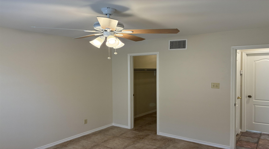 511 Shiloh Dr, LAREDO, Texas 78045, 1 Bedroom Bedrooms, 4 Rooms Rooms,1 BathroomBathrooms,Residential,For Rent,511 Shiloh Dr,20261895