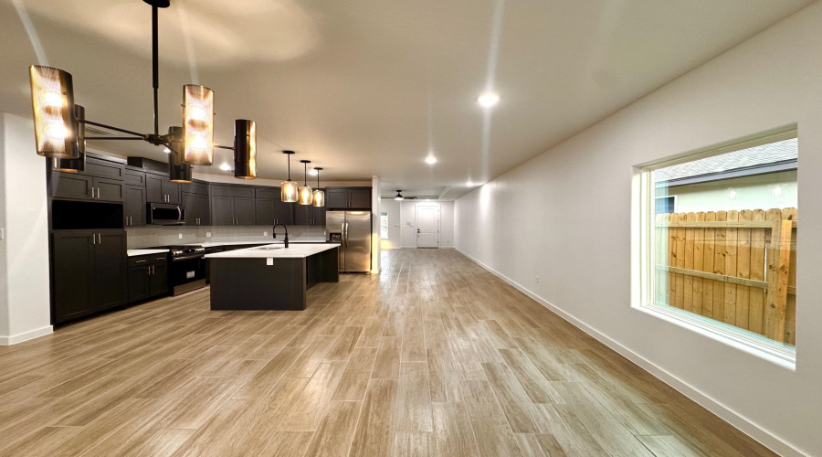 1010 Amezquita Dr., LAREDO, Texas 78045, 3 Bedrooms Bedrooms, 6 Rooms Rooms,2 BathroomsBathrooms,Residential,For Rent,1010 Amezquita Dr.,20263619