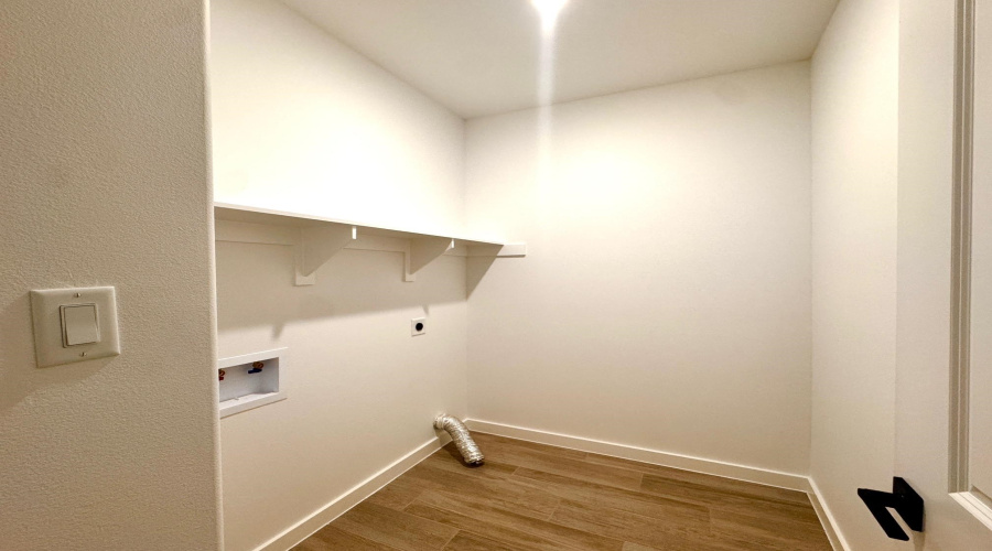 1010 Amezquita Dr., LAREDO, Texas 78045, 3 Bedrooms Bedrooms, 6 Rooms Rooms,2 BathroomsBathrooms,Residential,For Rent,1010 Amezquita Dr.,20263619