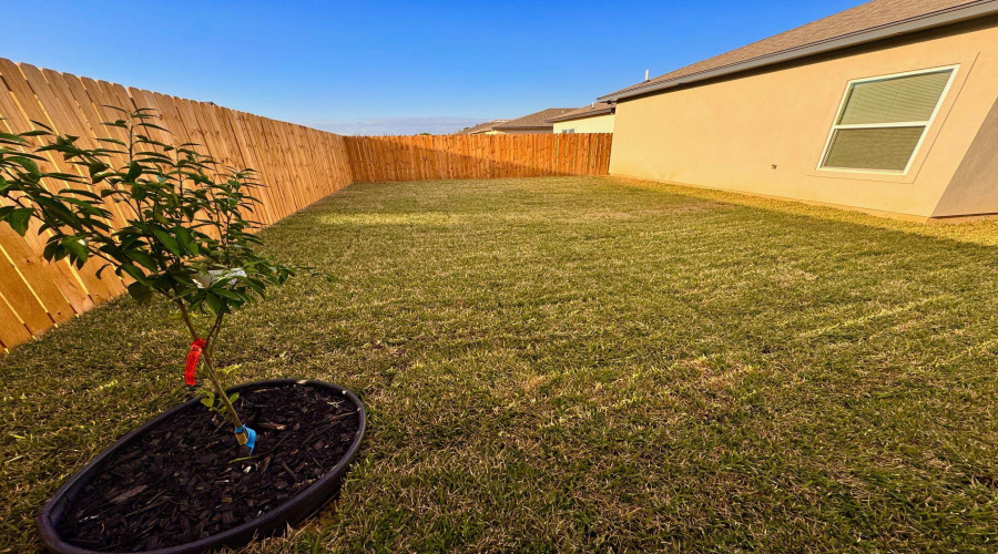 1010 Amezquita Dr., LAREDO, Texas 78045, 3 Bedrooms Bedrooms, 6 Rooms Rooms,2 BathroomsBathrooms,Residential,For Rent,1010 Amezquita Dr.,20263619