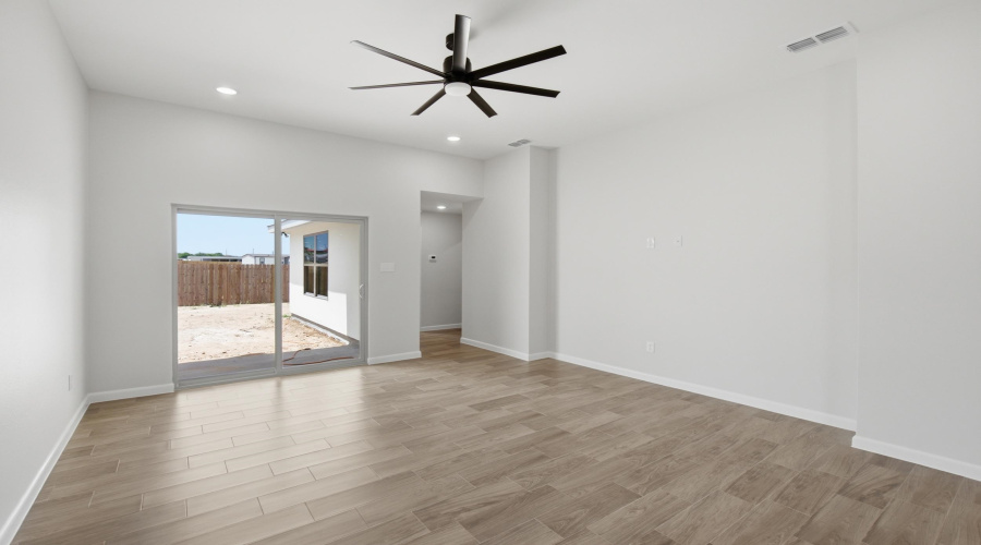 227 Lusitano Dr., Lareo, Texas 78046, 3 Bedrooms Bedrooms, 4 Rooms Rooms,2 BathroomsBathrooms,Residential,For Sale,227 Lusitano Dr.,20263620