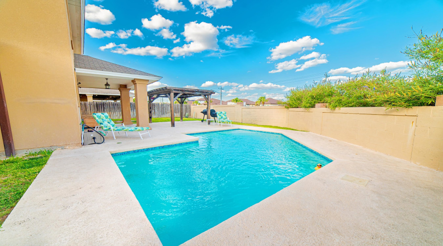 401 Sabal Loop, Laredo, Texas 78045, 6 Bedrooms Bedrooms, 8 Rooms Rooms,4 BathroomsBathrooms,Residential,For Sale,401 Sabal Loop,20263623