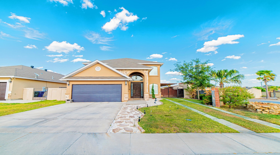 401 Sabal Loop, Laredo, Texas 78045, 6 Bedrooms Bedrooms, 8 Rooms Rooms,4 BathroomsBathrooms,Residential,For Sale,401 Sabal Loop,20263623