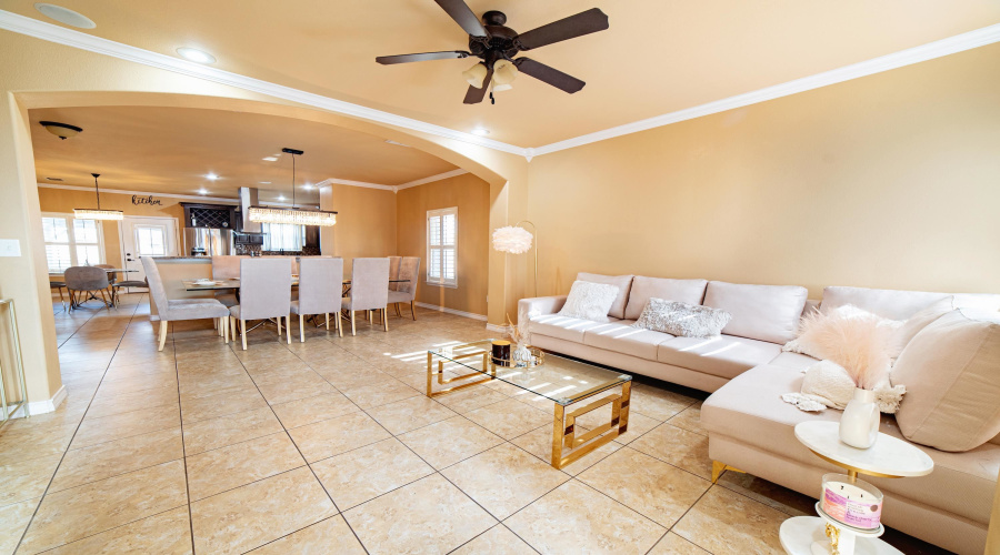401 Sabal Loop, Laredo, Texas 78045, 6 Bedrooms Bedrooms, 8 Rooms Rooms,4 BathroomsBathrooms,Residential,For Sale,401 Sabal Loop,20263623
