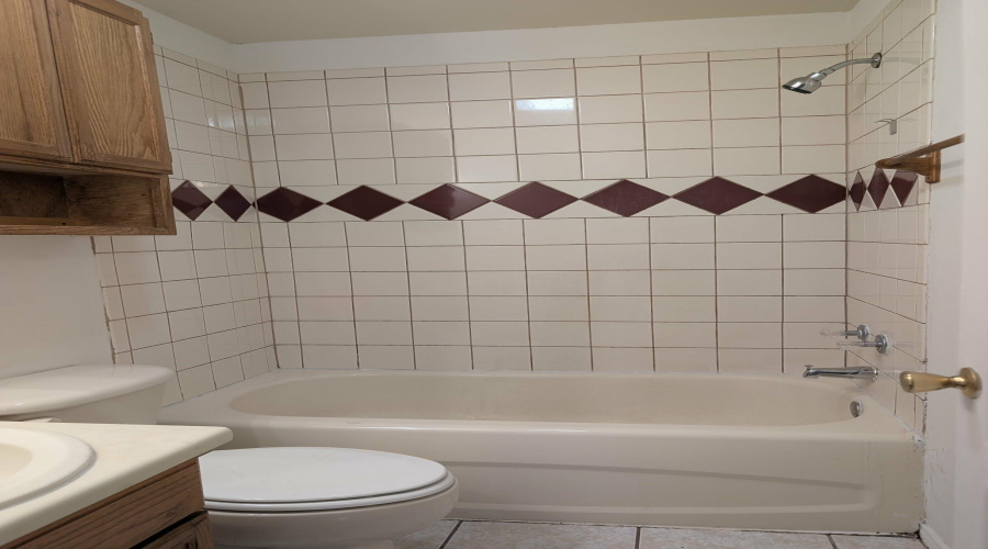 4101 Tilden Ave, Laredo, Texas 78041, 2 Bedrooms Bedrooms, 4 Rooms Rooms,2 BathroomsBathrooms,Residential,For Sale,4101 Tilden Ave,20263625