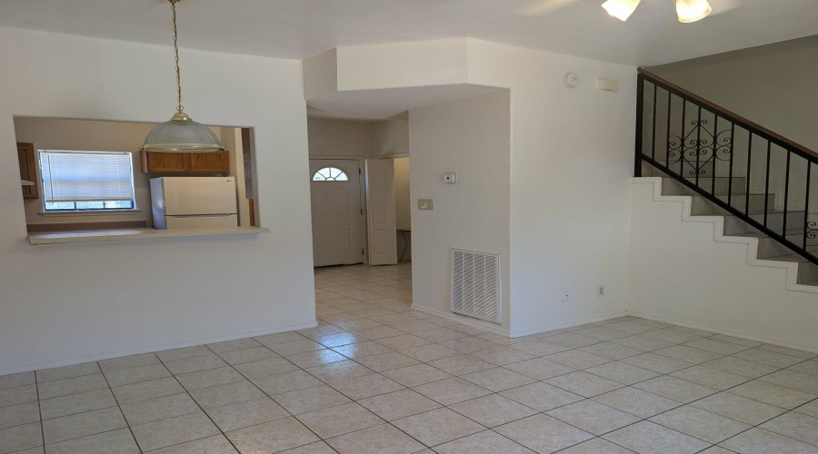 4101 Tilden Ave, Laredo, Texas 78041, 2 Bedrooms Bedrooms, 4 Rooms Rooms,2 BathroomsBathrooms,Residential,For Sale,4101 Tilden Ave,20263625