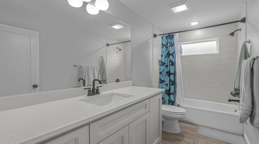 1227 Sambar Lp, Laredo, Texas 78045, 4 Bedrooms Bedrooms, 6 Rooms Rooms,3 BathroomsBathrooms,Residential,For Sale,1227 Sambar Lp,20263626