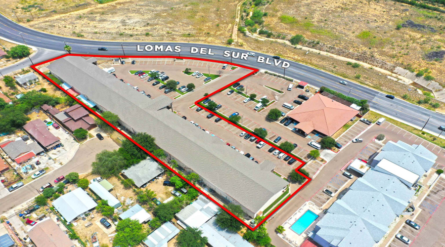 2110 Lomas Del Sur Blvd., Laredo, Texas 78046, 11 Rooms Rooms,4 BathroomsBathrooms,Commercial retail/office,For Sale,2110 Lomas Del Sur Blvd.,20252084