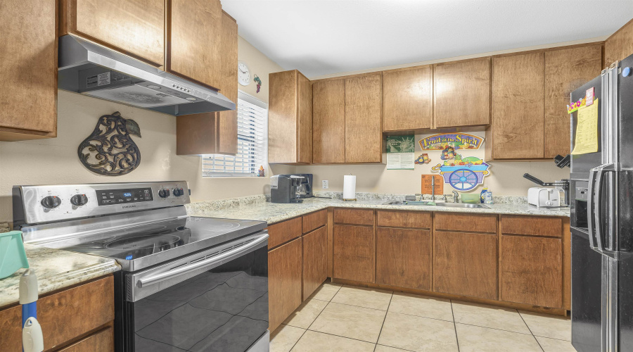 315 W Saunders St, Laredo, Texas 78041, 1 Room Rooms,3 BathroomsBathrooms,Commercial retail/office,For Sale,315 W Saunders St,20263631