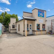 315 W Saunders St, Laredo, Texas 78041, 1 Room Rooms,3 BathroomsBathrooms,Commercial retail/office,For Sale,315 W Saunders St,20263631