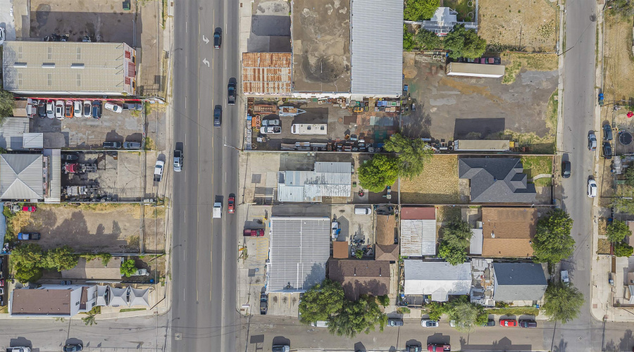 315 W Saunders St, Laredo, Texas 78041, 1 Room Rooms,3 BathroomsBathrooms,Commercial retail/office,For Sale,315 W Saunders St,20263631