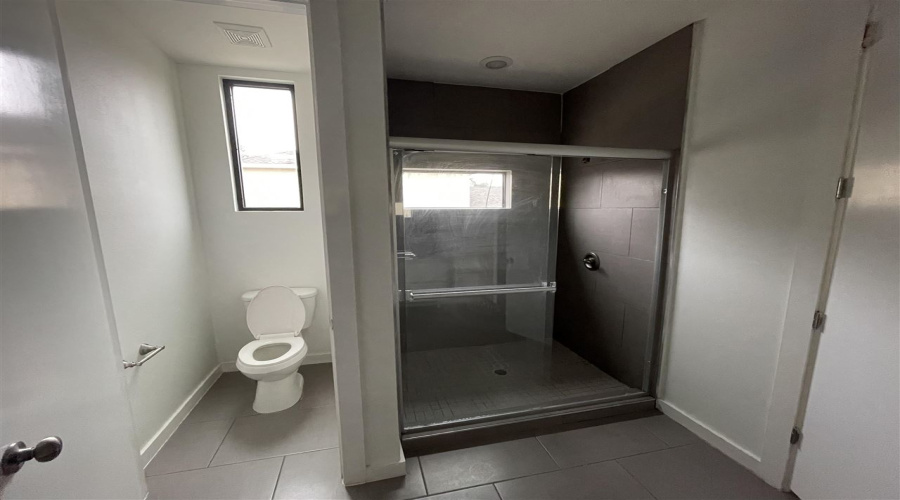 409 Shiloh Dr, LAREDO, Texas 78045, 2 Bedrooms Bedrooms, 4 Rooms Rooms,2 BathroomsBathrooms,Residential,For Rent,409 Shiloh Dr,20263628
