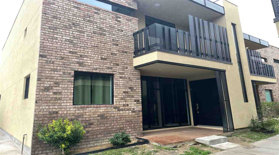 409 Shiloh Dr, LAREDO, Texas 78045, 2 Bedrooms Bedrooms, 4 Rooms Rooms,2 BathroomsBathrooms,Residential,For Rent,409 Shiloh Dr,20263628