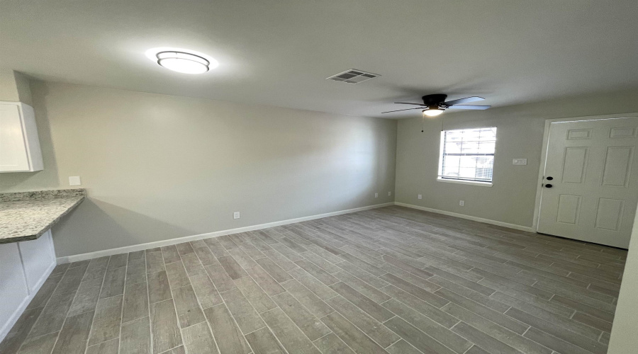 3005 E Price St, LAREDO, Texas 78043, 2 Bedrooms Bedrooms, 5 Rooms Rooms,1 BathroomBathrooms,Residential,For Rent,3005 E Price St,20263630