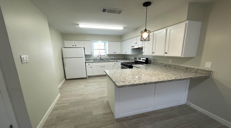 3005 E Price St, LAREDO, Texas 78043, 2 Bedrooms Bedrooms, 5 Rooms Rooms,1 BathroomBathrooms,Residential,For Rent,3005 E Price St,20263630