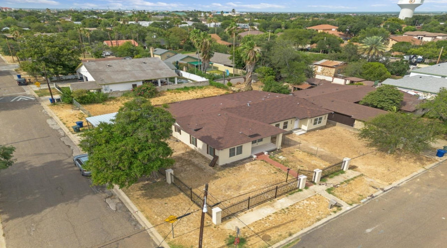 1702 OKane St, LAREDO, Texas 78043, ,Multi-family,For Sale,1702 OKane St,20263622