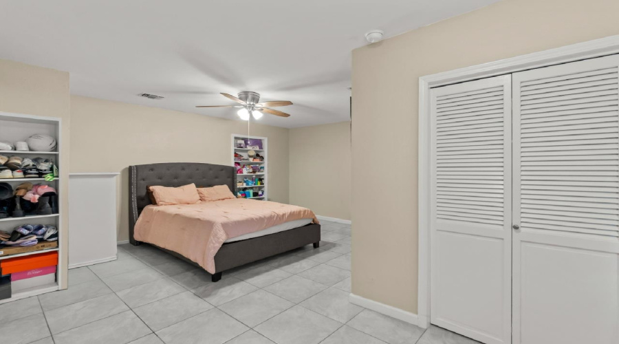 1702 OKane St, LAREDO, Texas 78043, ,Multi-family,For Sale,1702 OKane St,20263622