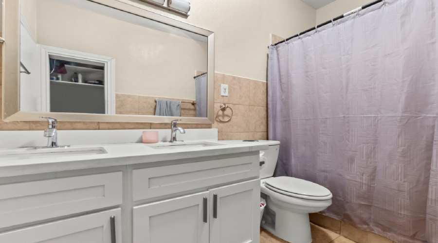 1702 OKane St, LAREDO, Texas 78043, ,Multi-family,For Sale,1702 OKane St,20263622