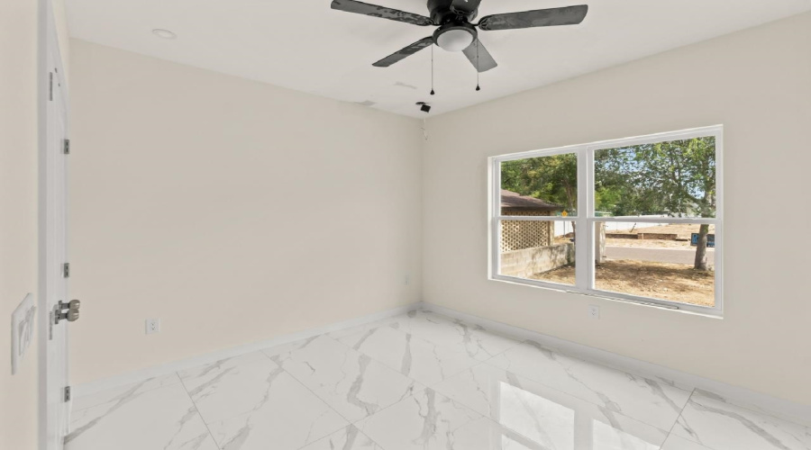 1702 OKane St, LAREDO, Texas 78043, ,Multi-family,For Sale,1702 OKane St,20263622