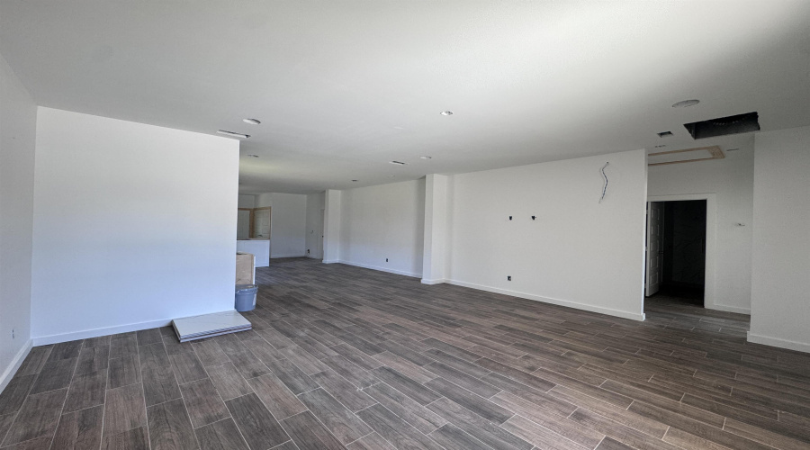 5709 St. Joan of Arc Lp., Laredo, Texas 78046, 3 Bedrooms Bedrooms, 3 Rooms Rooms,2 BathroomsBathrooms,Residential,For Sale,5709 St. Joan of Arc Lp.,20262191