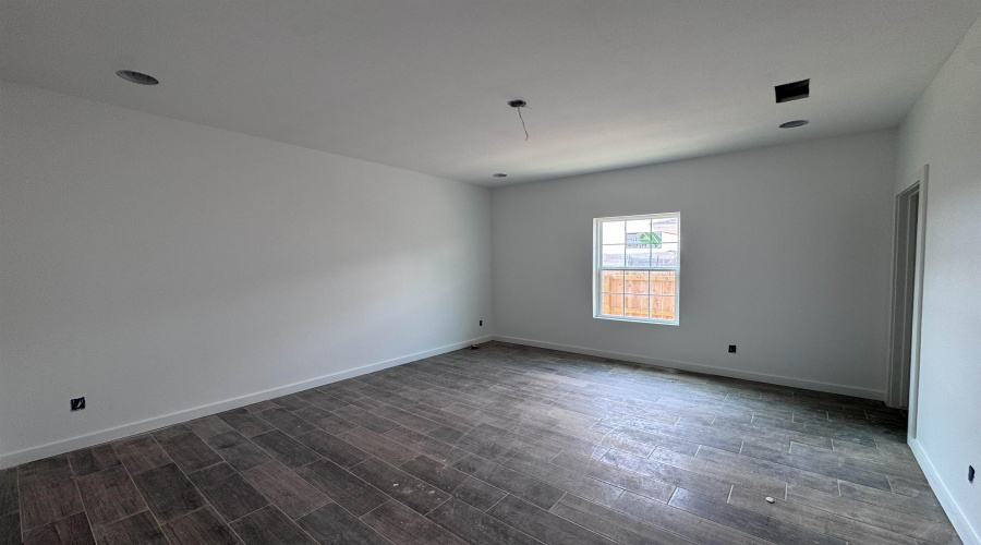5709 St. Joan of Arc Lp., Laredo, Texas 78046, 3 Bedrooms Bedrooms, 3 Rooms Rooms,2 BathroomsBathrooms,Residential,For Sale,5709 St. Joan of Arc Lp.,20262191